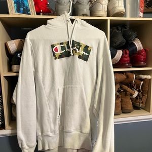 Womens Champion Sweatshirt